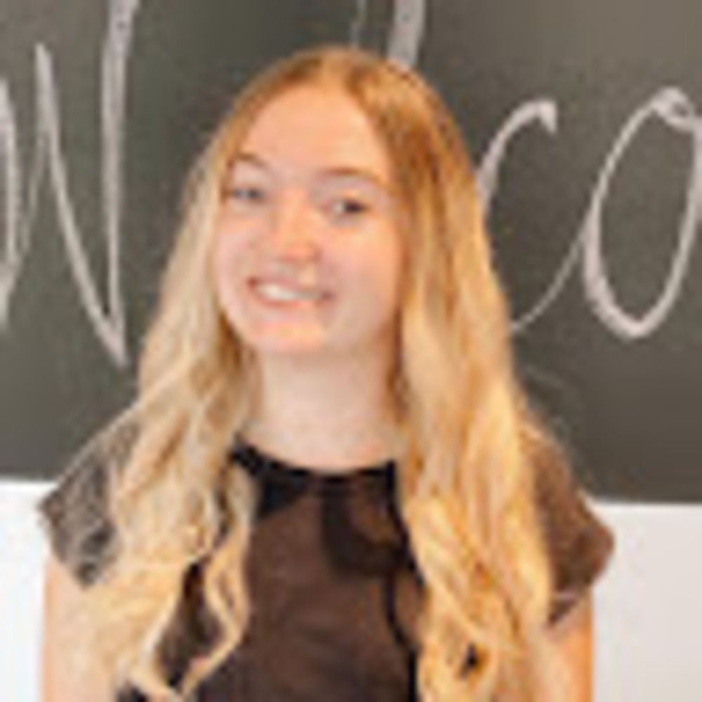 Meet your Posher, Maya
